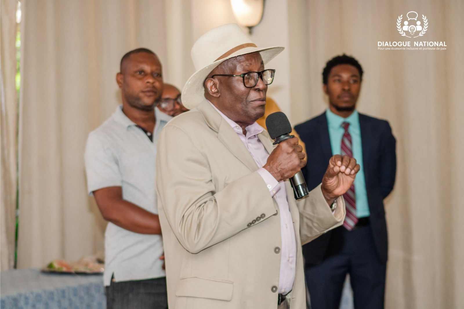 Dialoguer pour sortir de la crise : pourquoi Haïti n’y parvient pas encore ?